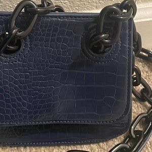 Navy Blue Small Shoulder bag With Link Chain Shoulder Strap